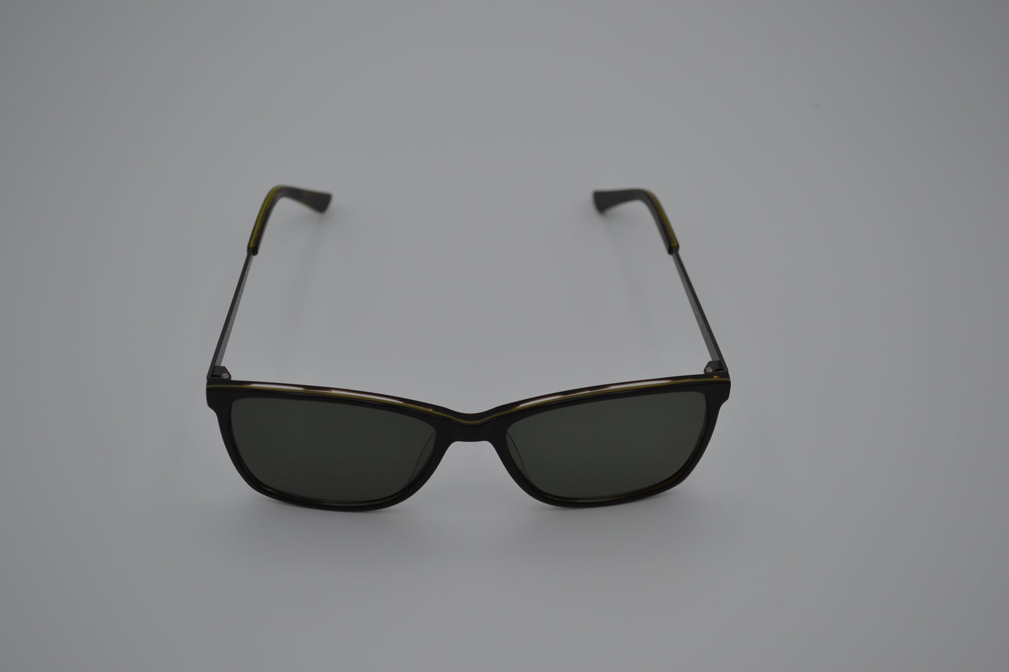 BB Bruno Banani Sonnenbrille Havannagrün-Gun CAT.3